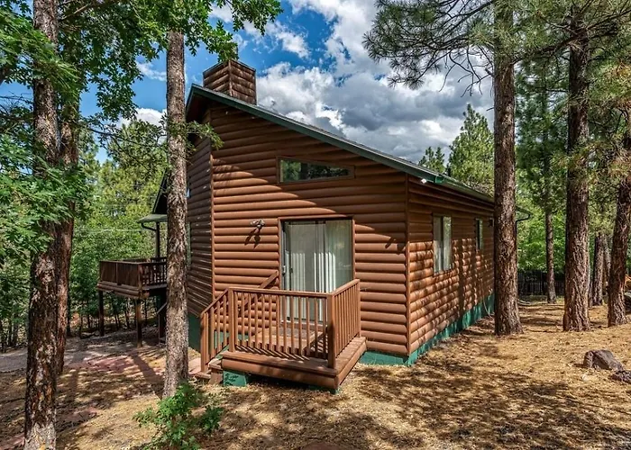 Incredible Log With Gorgeous Sights In Pinetop, Arizona